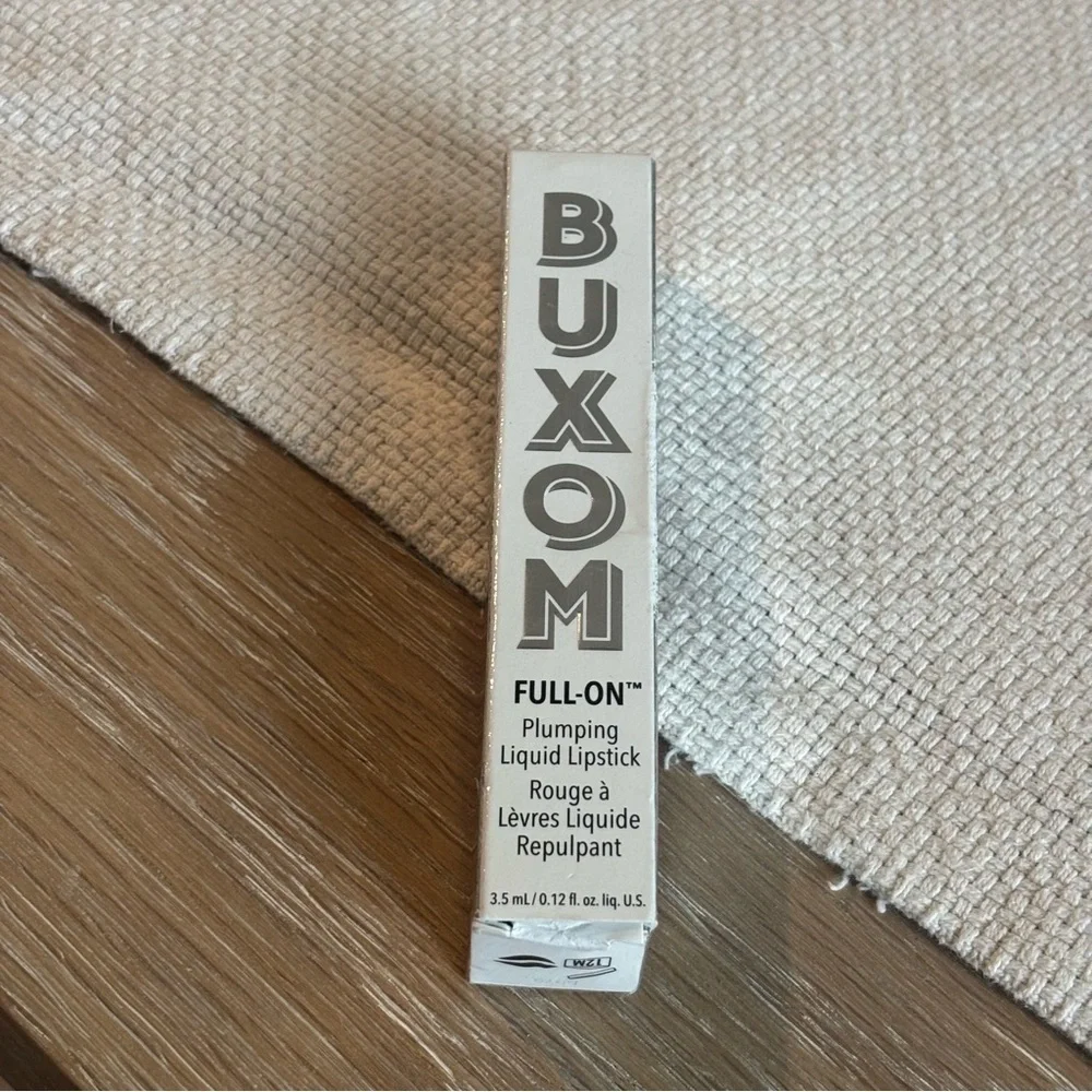 Buxom nib angel